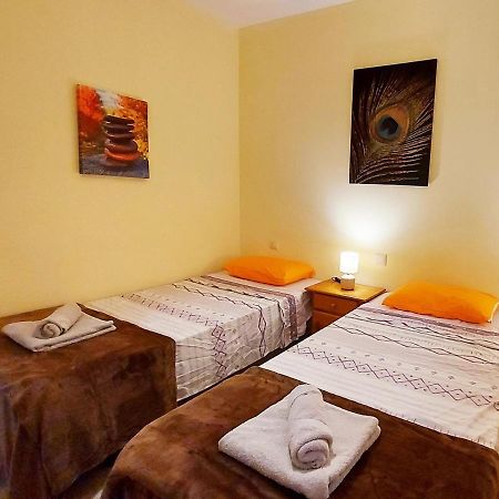 Modern And Centric Apartment With Air Conditioning - By Tenerifehints El Médano Esterno foto